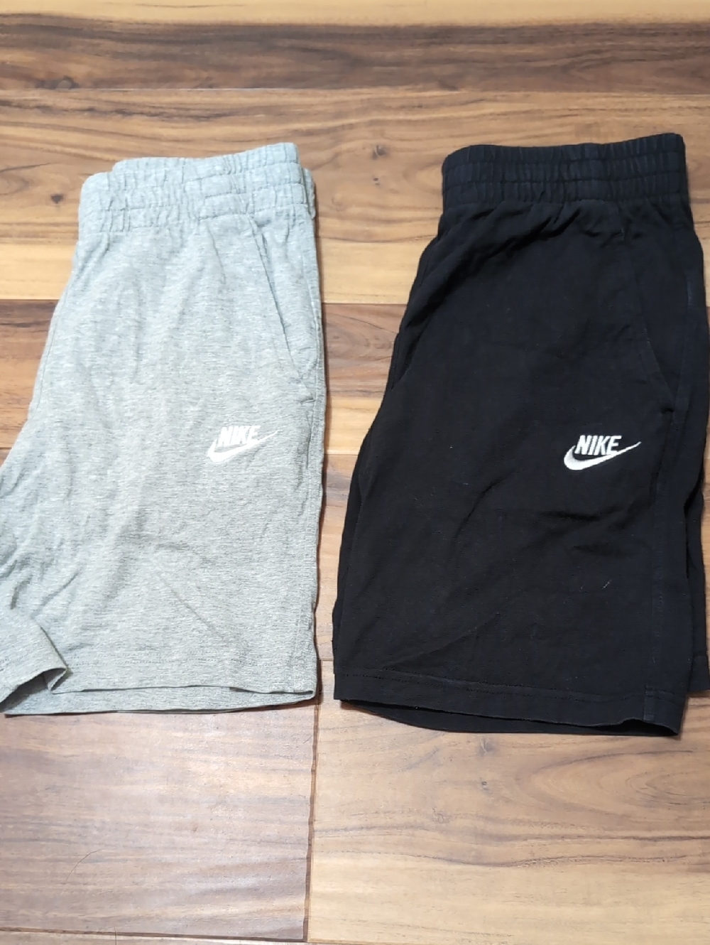 Nike Unisex Big Kids' Sportswear Club 6" Knit Shorts
